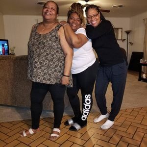 Meet your Posher, Valarie